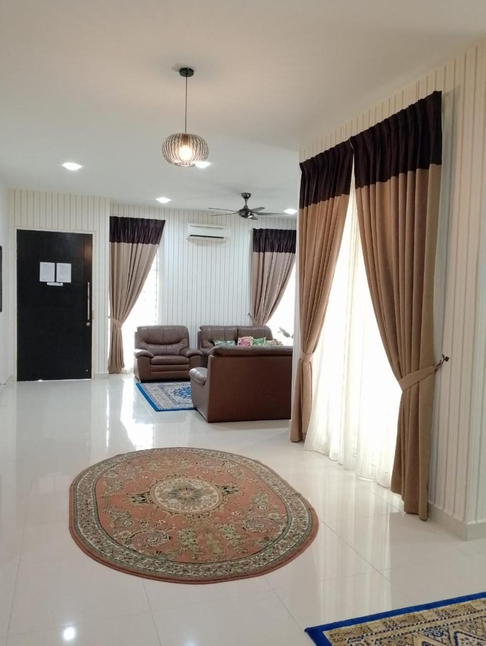 Juniper Homestay Putrajaya Presint 11 Екстер'єр фото